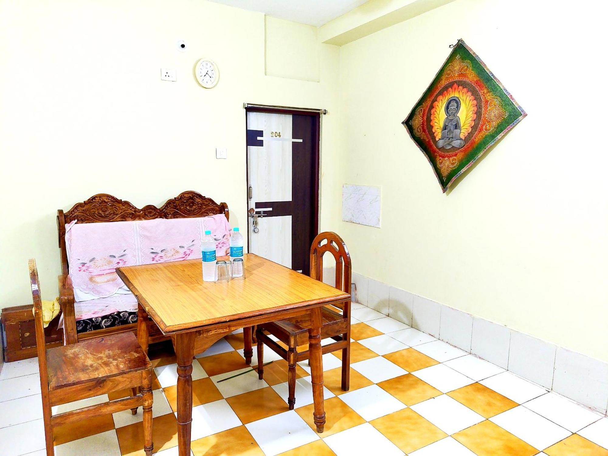 The Hasabasa ! - A Fully Air Conditioned Near Sea - With Service, Parking, Free Wifi, Spacious & Comfortable Facilities Available - In 4* Puri